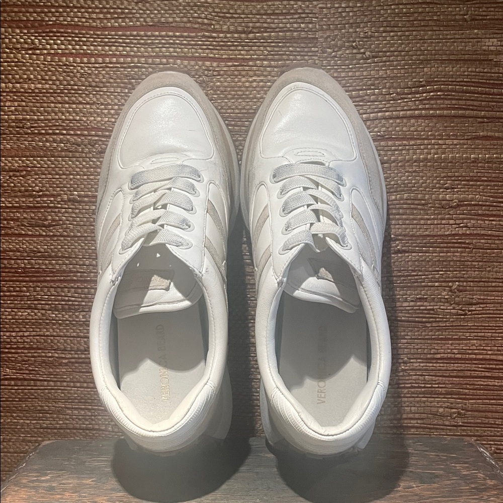 Veronica Beard Sneaker size 9